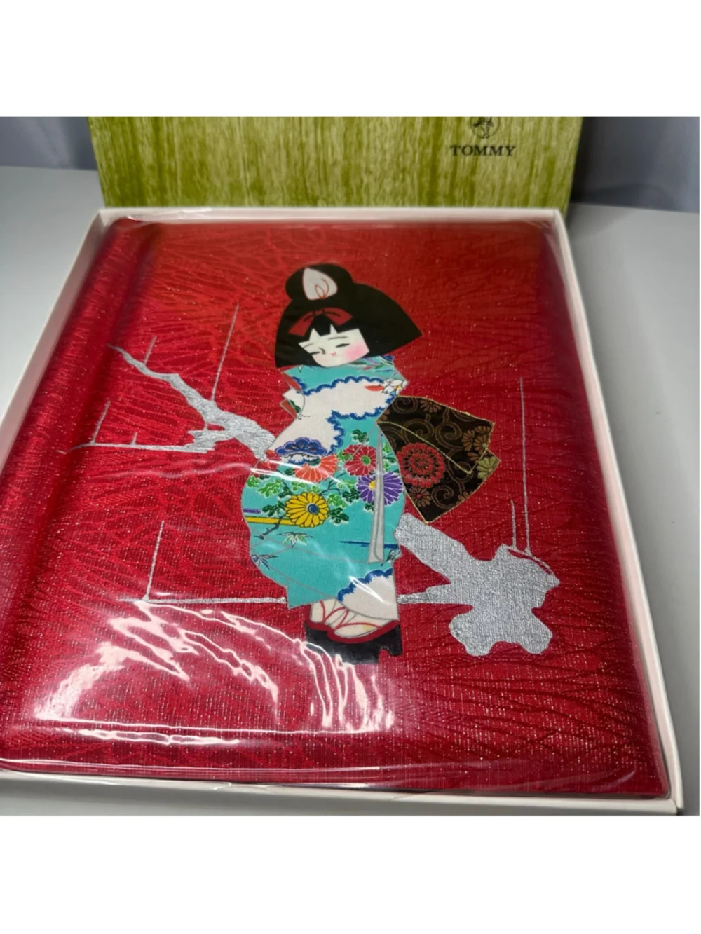Vintage New NIB Tommy Deluxe Photo Album Self Adhesive Red Geisha Made in Japan